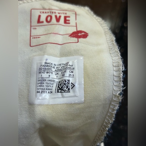 Supreme x Comme des Garçons Converse Black Kiss Print High Tops Size 9 - Picture 8 of 8